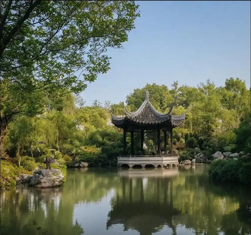 黑河爱辉傲芙土建有限公司