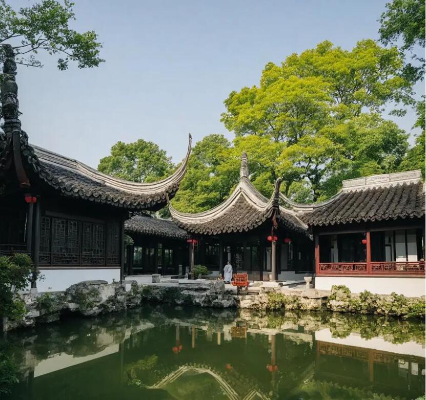 黑河爱辉傲芙土建有限公司